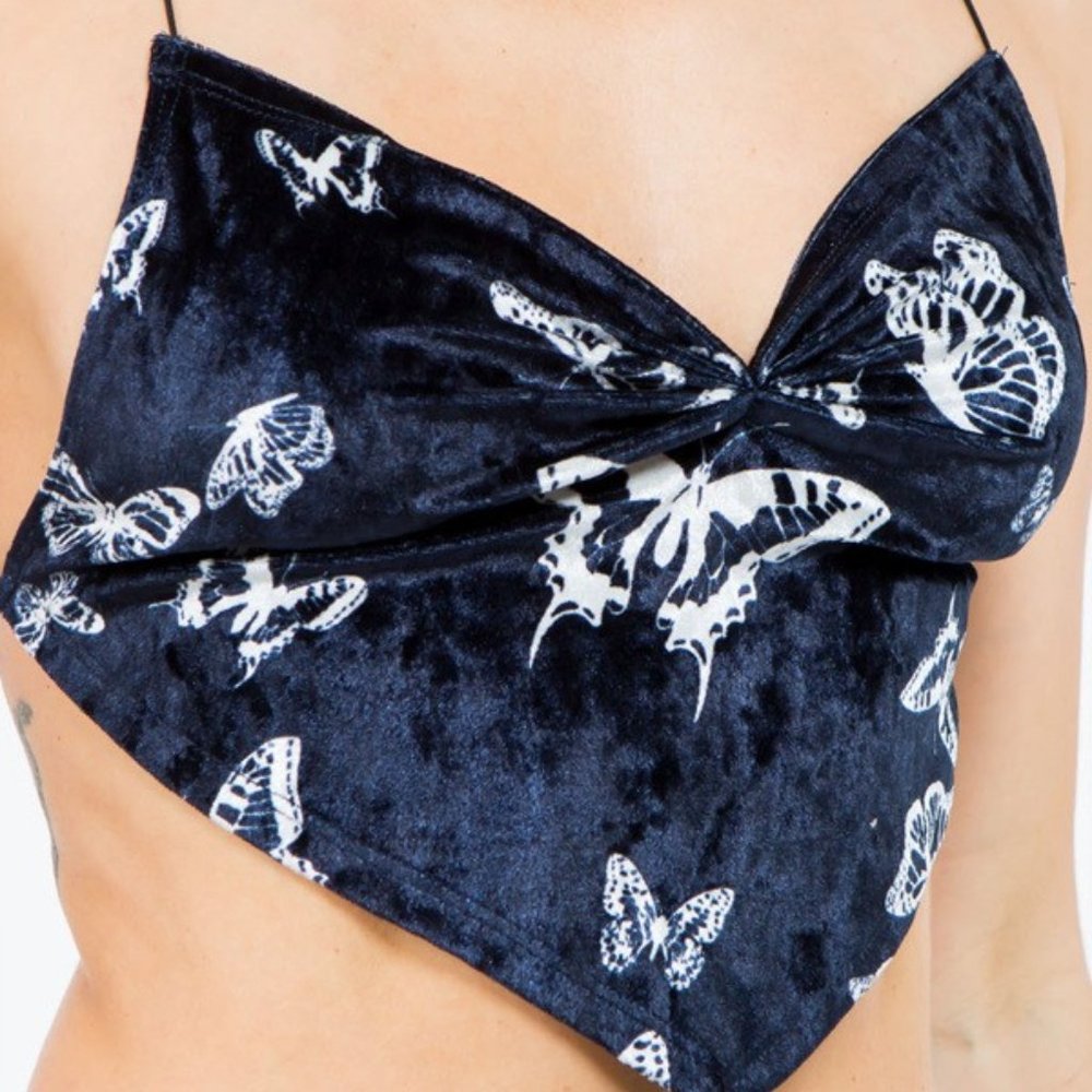 ❤️3/$20❤️ BEAR DANCE BUTTERFLY VELVET CROP TOP WITH CRISSCROSS TIE